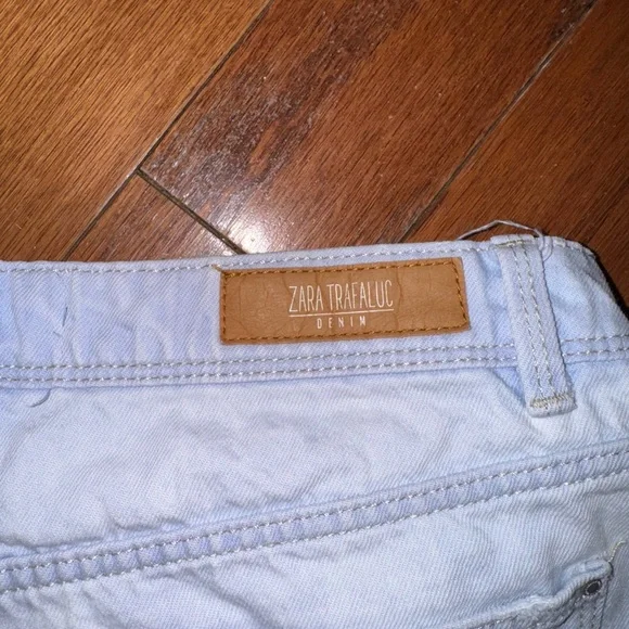 Zara Light Blue Frayed Jean Shorts - Picture 4 of 4